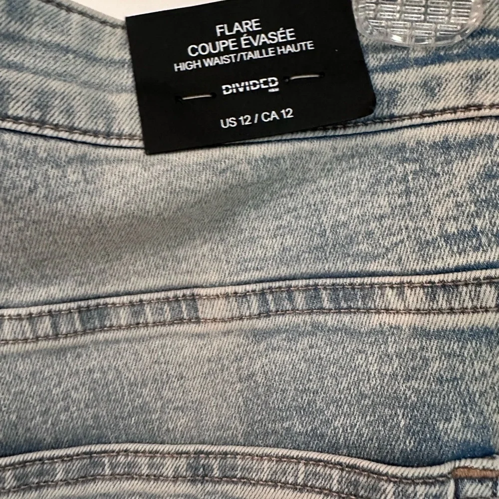 Divided Denim Flare Jeans - Picture 4 of 4